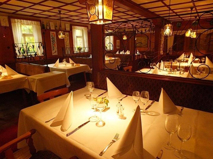 Achkarrer Krone Hotel Achkarren Bagian luar foto