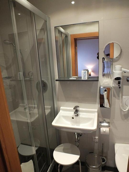 Achkarrer Krone Hotel Achkarren Bagian luar foto