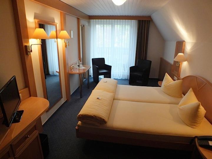 Achkarrer Krone Hotel Achkarren Ruang foto